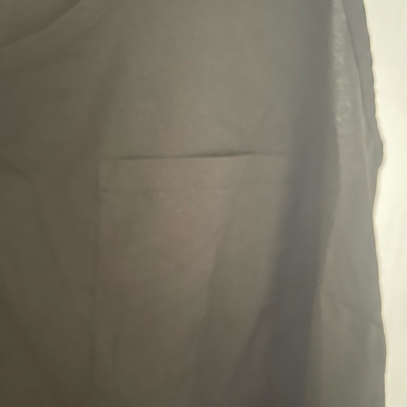 Black tank top - Picture 2 of 4